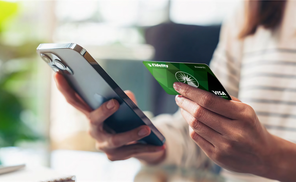 Fidelity Rewards Visa Signature Card card art from issuer website